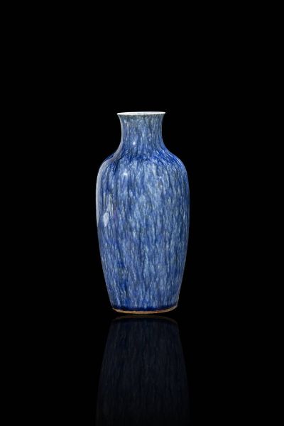 VASO : Vaso in porcellana blu flamb  - Asta Arte Orientale  - Associazione Nazionale - Case d'Asta italiane