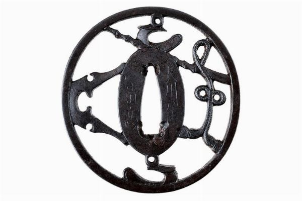 Tsuba firmata Chosu Ju Kiyotaka  - Asta Una Vasta Selezione di Armi da Fuoco Americane - Associazione Nazionale - Case d'Asta italiane