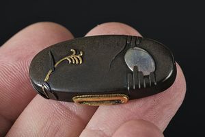 Fuchi-kashira  - Asta Una Vasta Selezione di Armi da Fuoco Americane - Associazione Nazionale - Case d'Asta italiane