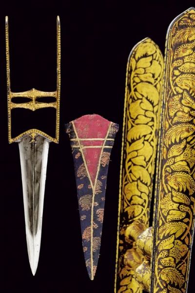 Interessante katar con decorazioni in oro  - Asta Rare Armi Antiche e Militaria da tutto il mondo - Associazione Nazionale - Case d'Asta italiane