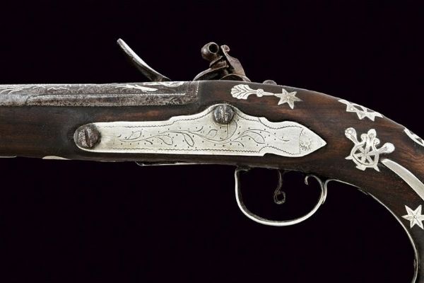 Pistola a pietra focaia con fornimenti in argento  - Asta Rare Armi Antiche e Militaria da tutto il mondo - Associazione Nazionale - Case d'Asta italiane