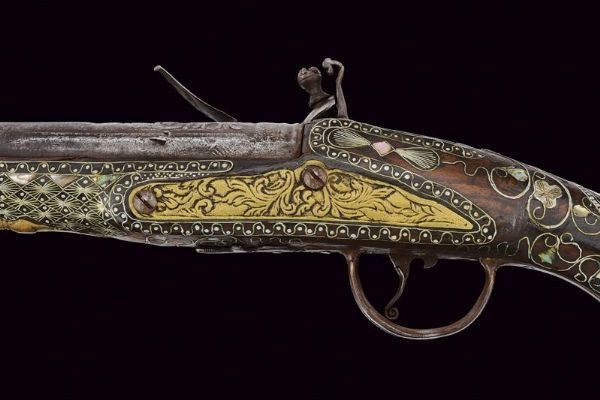 Pistola a pietra focaia  - Asta Rare Armi Antiche e Militaria da tutto il mondo - Associazione Nazionale - Case d'Asta italiane