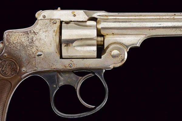 S&W 32 Safety First Model D.A. Revolver  - Asta Rare Armi Antiche e Militaria da tutto il mondo - Associazione Nazionale - Case d'Asta italiane