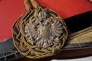 Shako da ufficiale degli Ussari  - Asta Rare Armi Antiche e Militaria da tutto il mondo - Associazione Nazionale - Case d'Asta italiane