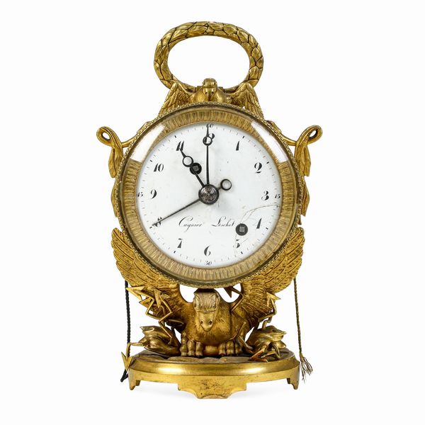 Orologio da camera in bronzo dorato. Cugnier Leschot, Francia, 1790-1800  - Asta Dimore Italiane - Associazione Nazionale - Case d'Asta italiane