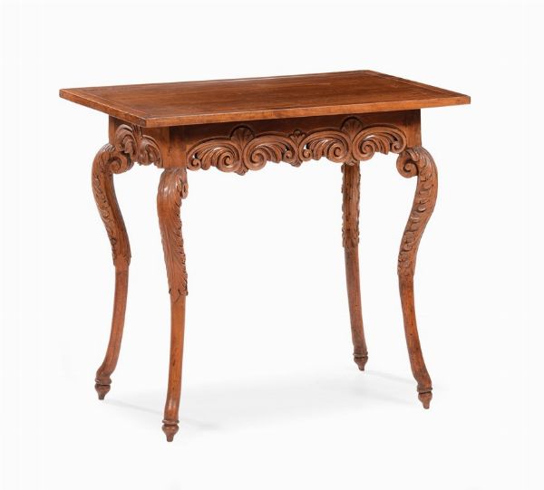 Tavolino da centro in legno intagliato, XIX secolo  - Asta Antiquariato - Associazione Nazionale - Case d'Asta italiane