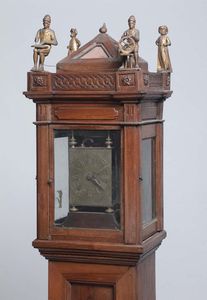 Orologio a torre con cassa in noce, Veneto XVIII secolo  - Asta Antiquariato - Associazione Nazionale - Case d'Asta italiane
