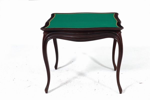 Tavolo da gioco in legno con piano a libro. XX secolo  - Asta Antiquariato - Associazione Nazionale - Case d'Asta italiane