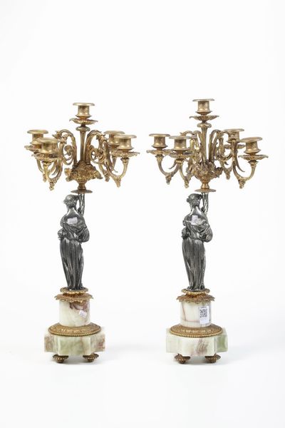 Coppia di candelabri in metallo argentato e dorato e marmo  - Asta Antiquariato - Associazione Nazionale - Case d'Asta italiane