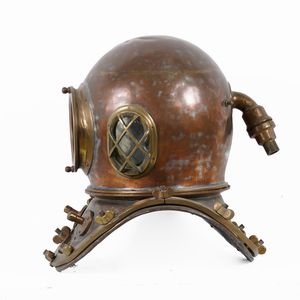 Casco da palombaro. Giappone XX secolo  - Asta Arte Marinara - Associazione Nazionale - Case d'Asta italiane