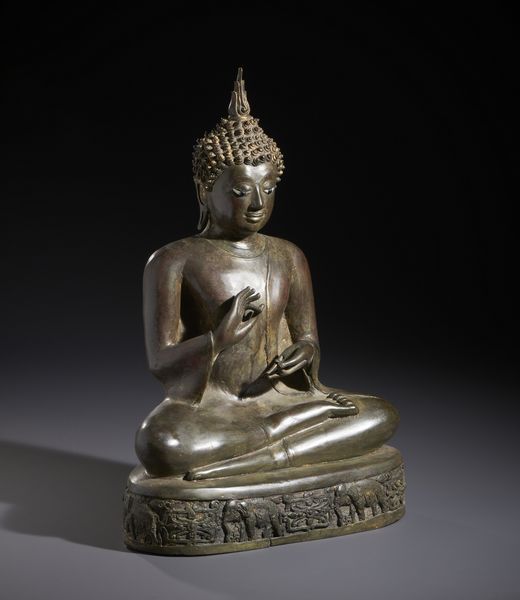 Arte Sud-Est Asiatico : Figura di Buddha in posizione seduta, le mani nel gesto di conciliazione vitarkamudra, gli occhi in madreperla.Tailandia XIX sec.  - Asta Asta 470 | ARTE ORIENTALE Online - Associazione Nazionale - Case d'Asta italiane