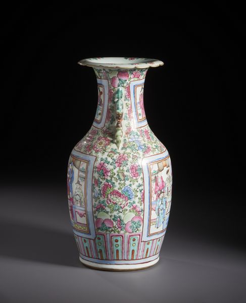 Arte Cinese : Vaso in porcellana abilmente smaltato nei colori della famiglia rosa, stile Canton. Cina Dinastia Qing , XIX sec.  - Asta Asta 470 | ARTE ORIENTALE Online - Associazione Nazionale - Case d'Asta italiane