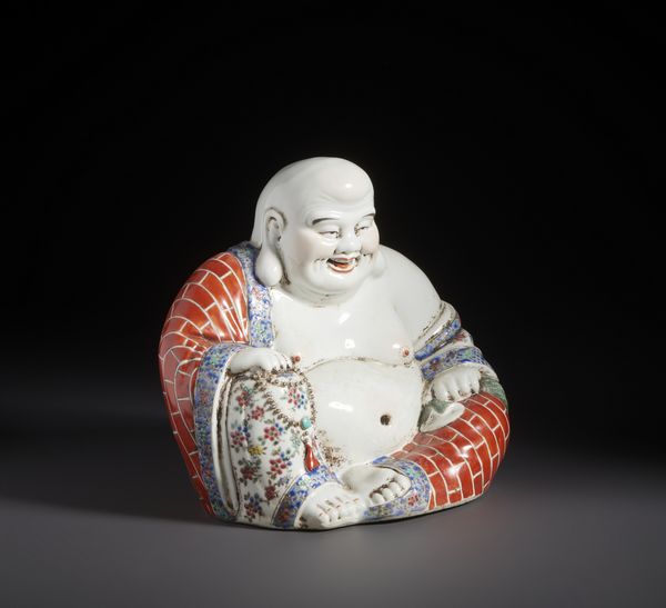 Arte Cinese : Statua in porcellana raffigurante buddha che ride. Cina XX sec  - Asta Asta 470 | ARTE ORIENTALE Online - Associazione Nazionale - Case d'Asta italiane