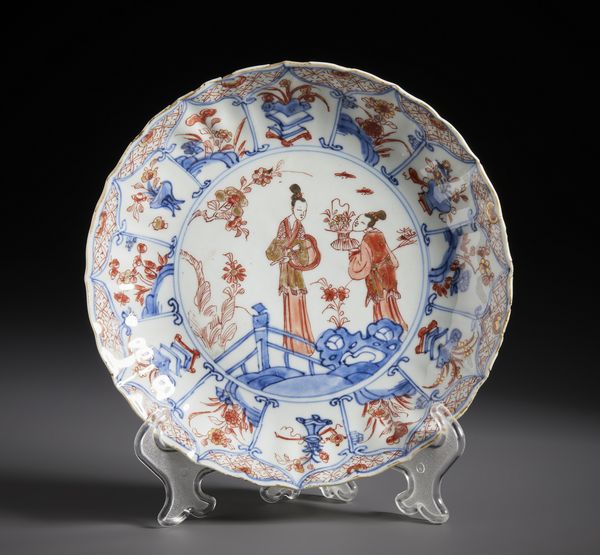 Arte Cinese : Gruppo di cinque piatti in porcellana decorati con motivi Imari.Cina, Dinastia Qing - prima met XVIII sec.  - Asta Asta 470 | ARTE ORIENTALE Online - Associazione Nazionale - Case d'Asta italiane