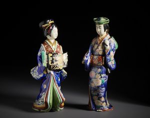 ARTE GIAPPONESE : Due figure in porcellana raffiguranti un dignitario e una geisha ben modellate, riccamente decorati con smalti policromi e dorature.Giappone periodo Meiji.  - Asta Asta 470 | ARTE ORIENTALE Online - Associazione Nazionale - Case d'Asta italiane