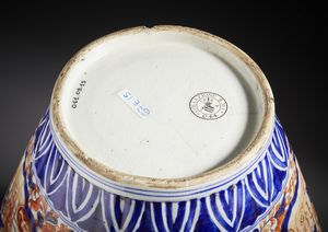 ARTE GIAPPONESE : Potiche in porcellana Imari. Giappone periodo Meiji.  - Asta Asta 470 | ARTE ORIENTALE Online - Associazione Nazionale - Case d'Asta italiane