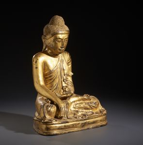 Arte Sud-Est Asiatico : Buddha in bronzo dorato, seduto nella posizione padmasana. Birmania XIX / XX sec  - Asta Asta 470 | ARTE ORIENTALE Online - Associazione Nazionale - Case d'Asta italiane