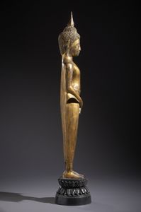 Arte Sud-Est Asiatico : Figura in bronzo laccato con tracce di doratura di Buddha stante in posizione meditativa. Tailandia XVIII / XIX sec.  - Asta Asta 470 | ARTE ORIENTALE Online - Associazione Nazionale - Case d'Asta italiane