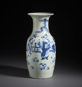 Arte Cinese - Vaso a balaustro in porcellana, corpo ovoidale e bocca espansa. Cina, Dinastia Qing XIX - XX sec.