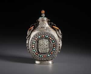 Arte Cinese - Bella snuff bottle in argento e pietre dure. Cina, XIX sec