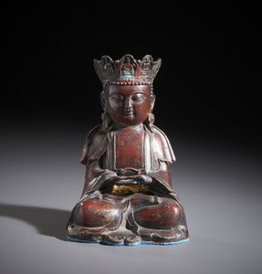 Arte Cinese : Figura in bronzo dorata e laccata raffigurante Buddha in stile Ming.Cina, XX sec.  - Asta Asta 470 | ARTE ORIENTALE Online - Associazione Nazionale - Case d'Asta italiane