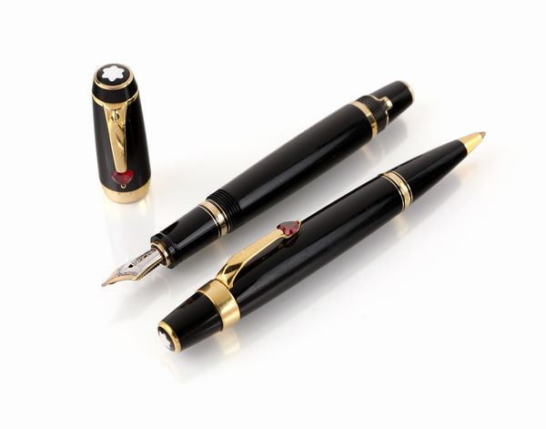 Montblanc Boheme - Penna stilografica retrattile e Penna a sfera in vernice nera con particolari dorati e pietra rossa  - Asta Penne e accessori dalla collezione di Enrico e Antonello Falqui e altre provenienze - Associazione Nazionale - Case d'Asta italiane