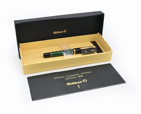 Pelikan M150 - Penna stilografica in vernice verde e nera  - Asta Penne e accessori dalla collezione di Enrico e Antonello Falqui e altre provenienze - Associazione Nazionale - Case d'Asta italiane