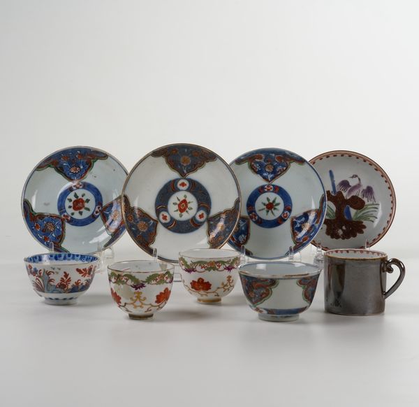 Cinque tazzine e quattro piattini.<BR>Manifatture diverse, Cina, Meissen, Cozzi e Nove, XVIII secolo.  - Asta Ceramiche e vetri - Associazione Nazionale - Case d'Asta italiane