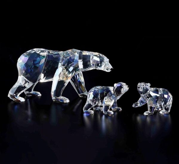 Famiglia di orsi polari.<BR>Swarovski Siku scs edizione annuale 2011.  - Asta Ceramiche e vetri - Associazione Nazionale - Case d'Asta italiane