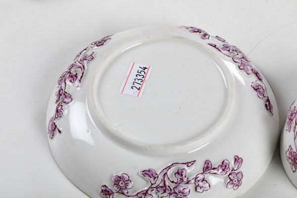 Tazza con piattino.<BR>Germania, Manifattura di Nymphenburg, 1750-1775 circa.  - Asta Ceramiche e vetri - Associazione Nazionale - Case d'Asta italiane