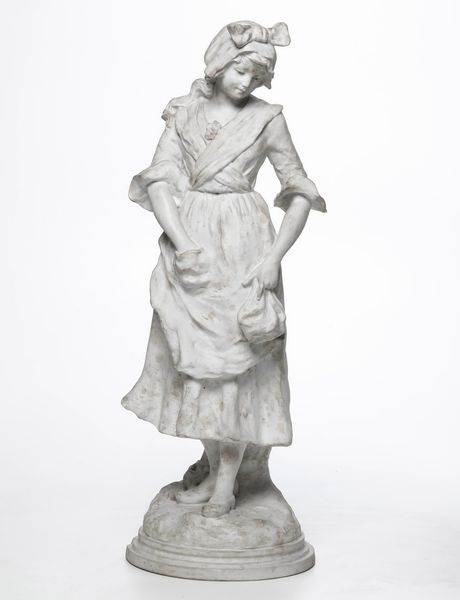 Scultura di ragazza.<BR>Francia (?), fine del XIX secolo.  - Asta Ceramiche e vetri - Associazione Nazionale - Case d'Asta italiane