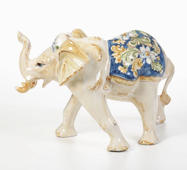 Figura di elefante.<BR>Rovereto, Manifattura Leonardi, XX secolo.<BR>  - Asta Ceramiche e vetri - Associazione Nazionale - Case d'Asta italiane