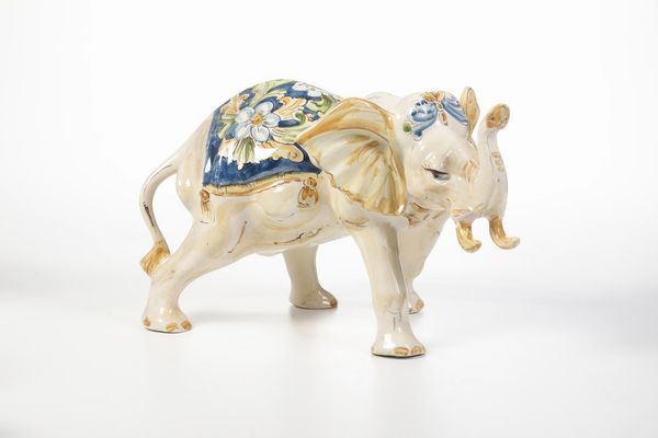 Figura di elefante.<BR>Rovereto, Manifattura Leonardi, XX secolo.<BR>  - Asta Ceramiche e vetri - Associazione Nazionale - Case d'Asta italiane