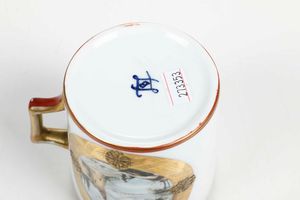 Tazza con piattino.<BR>Francia, Parigi, Manifattura di Jacob Petit, 1850 circa.  - Asta Ceramiche e vetri - Associazione Nazionale - Case d'Asta italiane