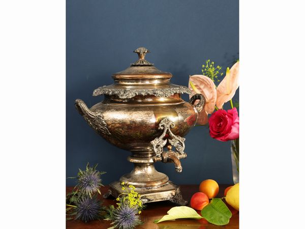 Samovar in metallo argentato  - Asta Dballage. Occasioni in asta - Associazione Nazionale - Case d'Asta italiane