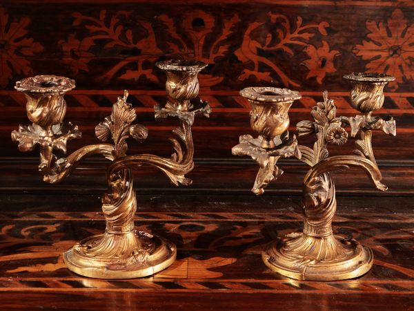 Serie di quattro candelabri in bronzo dorato  - Asta Dballage. Occasioni in asta - Associazione Nazionale - Case d'Asta italiane