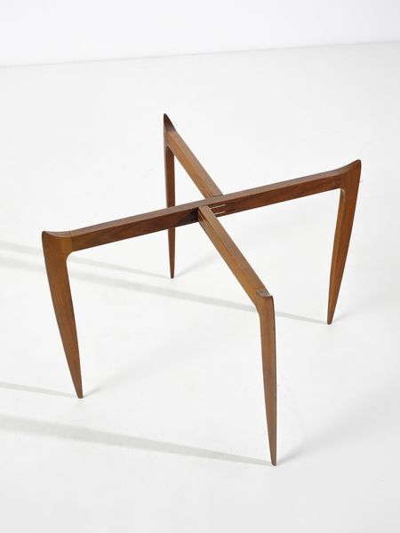 Svend ge Willumsen & H. Engholm : Tavolino da salotto con vassoio rimovibile mod. 4508 per Fritz Hansen, Danimarca  - Asta Asta 471 | DESIGN E ARTI DECORATIVE DEL NOVECENTO Online - Associazione Nazionale - Case d'Asta italiane