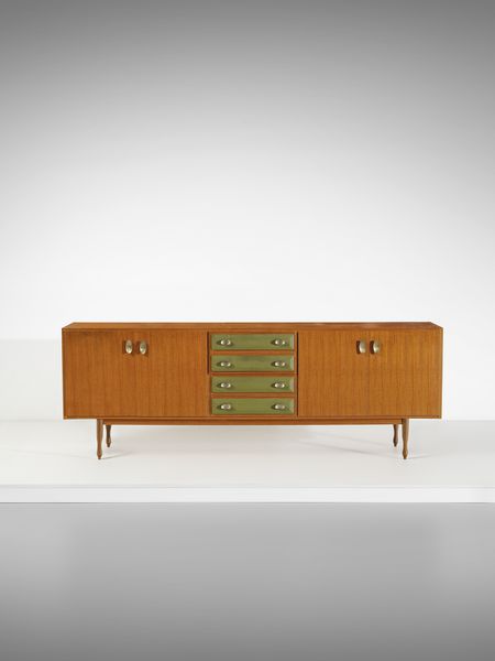 MANIFATTURA ITALIANA : Credenza con due stipi ad ante e parte centrale a cassetti  - Asta Asta 471 | DESIGN E ARTI DECORATIVE DEL NOVECENTO Online - Associazione Nazionale - Case d'Asta italiane