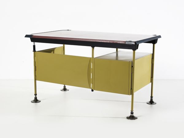 GRUPPO B.B.P.R. (BELGIOIOSO, PERESSUTI & ROGERS) : Scrivania con cassettiera laterale della serie Spazio per Olivetti Arredamenti Metallici, Ivrea  - Asta Asta 471 | DESIGN E ARTI DECORATIVE DEL NOVECENTO Online - Associazione Nazionale - Case d'Asta italiane