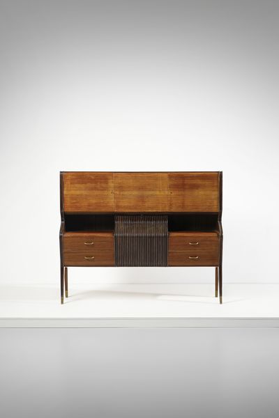 BORSANI OSVALDO (1911 - 1985) : attribuito. Contro-buffet per Arredamento Borsani, Varedo  - Asta Asta 471 | DESIGN E ARTI DECORATIVE DEL NOVECENTO Online - Associazione Nazionale - Case d'Asta italiane