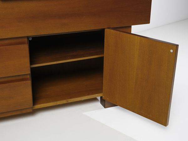 MICHELUCCI GIOVANNI (1891 - 1990) : Credenza della serie Torbecchia per Poltronova, Firenze  - Asta Asta 471 | DESIGN E ARTI DECORATIVE DEL NOVECENTO Online - Associazione Nazionale - Case d'Asta italiane