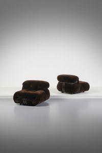 SCARPA AFRA (1937-2011) & TOBIA (n. 1935) - Coppia di poltrone mod. Soriana per Cassina, Meda