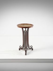 THONET : Tavolino alto con piano circolare, Austria  - Asta Asta 471 | DESIGN E ARTI DECORATIVE DEL NOVECENTO Online - Associazione Nazionale - Case d'Asta italiane