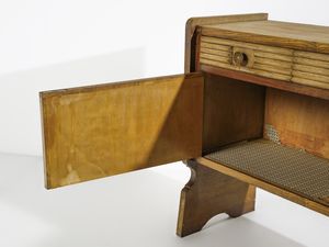 MANIFATTURA ITALIANA : Credenza ad ante e cassetti  - Asta Asta 471 | DESIGN E ARTI DECORATIVE DEL NOVECENTO Online - Associazione Nazionale - Case d'Asta italiane