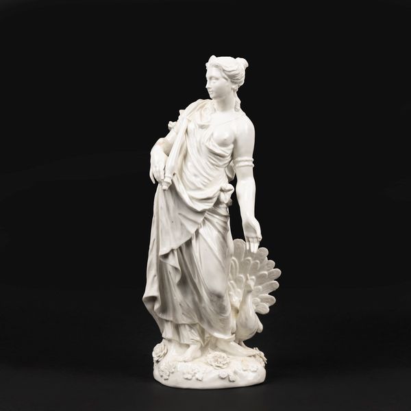 Scultura in porcellana bianca raffigurante Giunone con il pavone, secolo XIX  - Asta Incanti d'Arte - Associazione Nazionale - Case d'Asta italiane