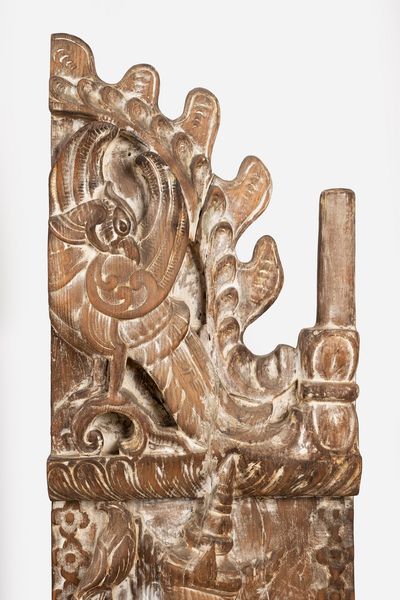 Due ante di porta in legno intagliato, Birmania o Thai, fine secolo XIX - inizi secolo XX  - Asta Incanti d'Arte - Associazione Nazionale - Case d'Asta italiane