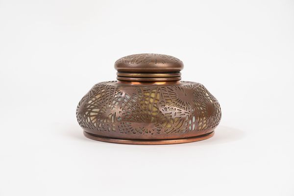 TIFFANY STUDIOS : Calamaio in rame e pasta vitrea, inizi secolo XX  - Asta Incanti d'Arte - Associazione Nazionale - Case d'Asta italiane