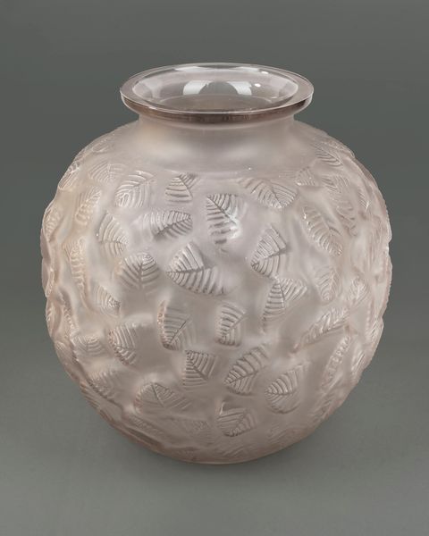 LALIQUE : Vaso Charmilles in vetro smerigliato, modello 978, circa 1926  - Asta Incanti d'Arte - Associazione Nazionale - Case d'Asta italiane