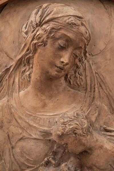 Altorilievo in terracotta raffigurante Madonna con Bambino, secolo XIX  - Asta Incanti d'Arte - Associazione Nazionale - Case d'Asta italiane