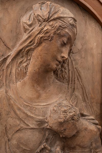 Altorilievo in terracotta raffigurante Madonna con Bambino, secolo XIX  - Asta Incanti d'Arte - Associazione Nazionale - Case d'Asta italiane